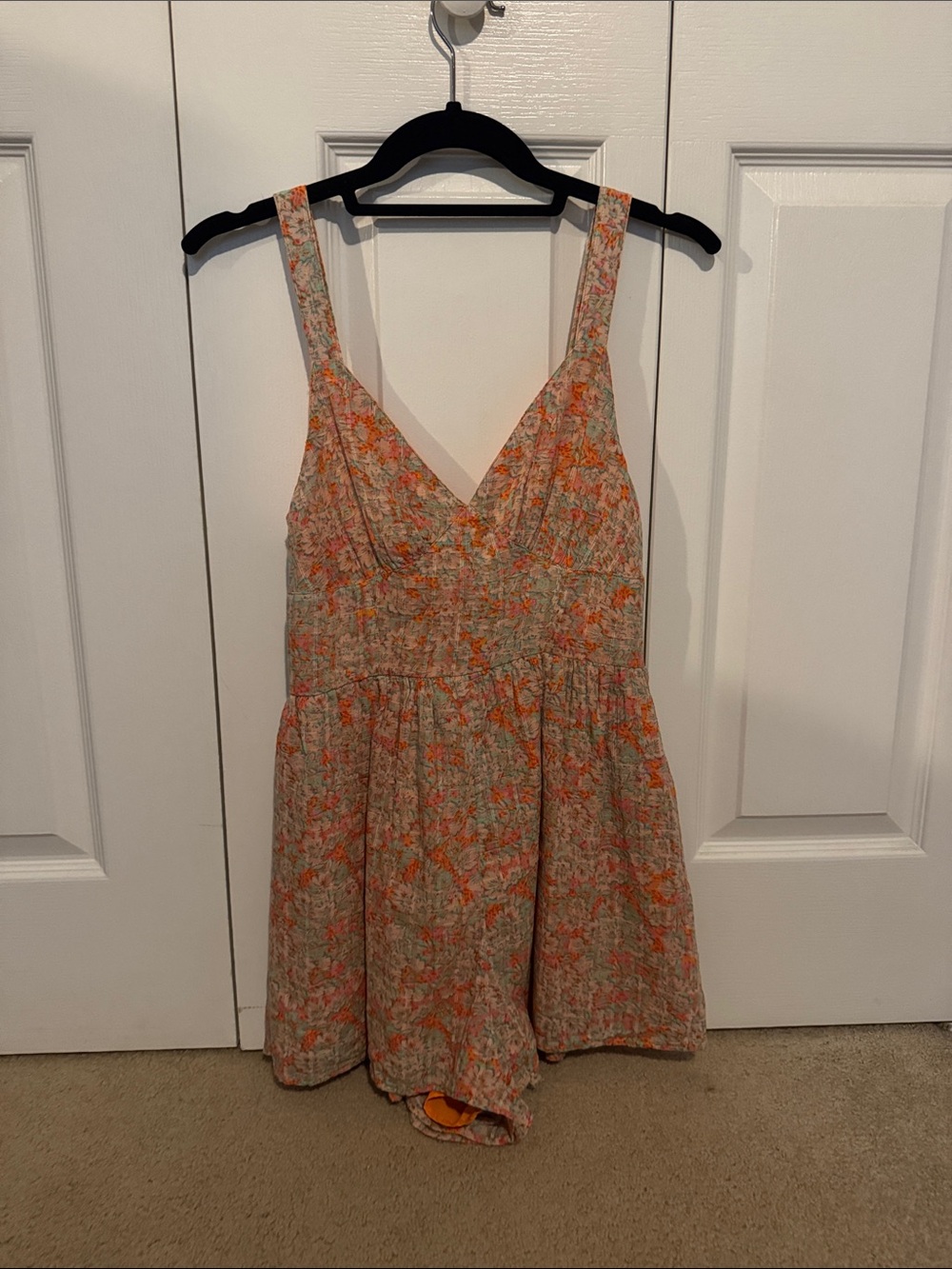 American Eagle XS Floral V-Neck Sleeveless Summer Romper